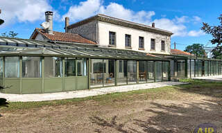 Maison 12 Pièces 285 m² à vendre à Saint-Christoly-Médoc (33340)