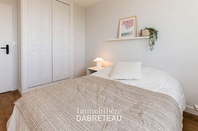 Appartement 6 pièces 460 €