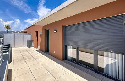 Appartement La Seyne Sur Mer dernier étage ascenseur terrasse   3 pièce(s) — photo du bien