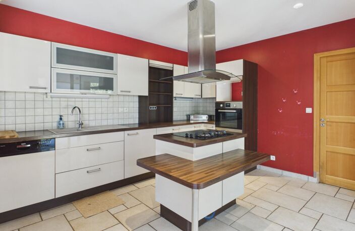 Maison plain pied avec parc arboré en lisière de forêt — photo 3
