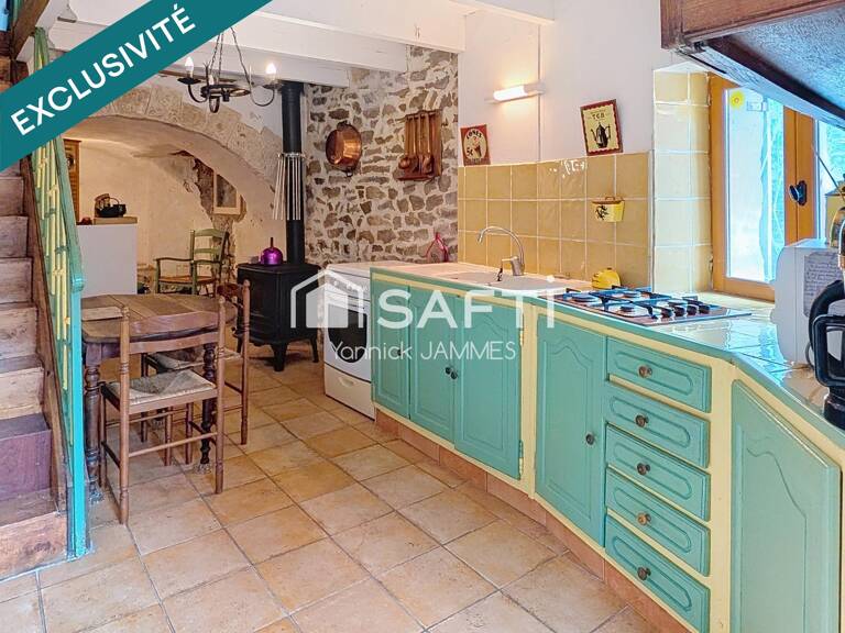 Le charme de la pierre au cœur du village — photo 1