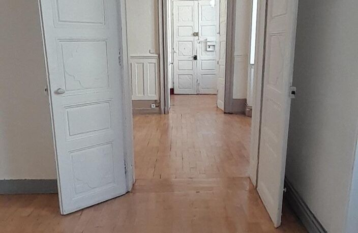appartement de type haussmannien centre ville — photo 4