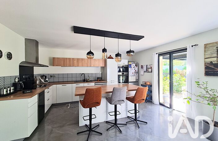 Vente Maison/villa 10 pièces — photo 5
