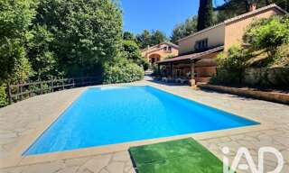 Maison 7 Pièces 220 m² à vendre à La Cadière-d'Azur (83740)