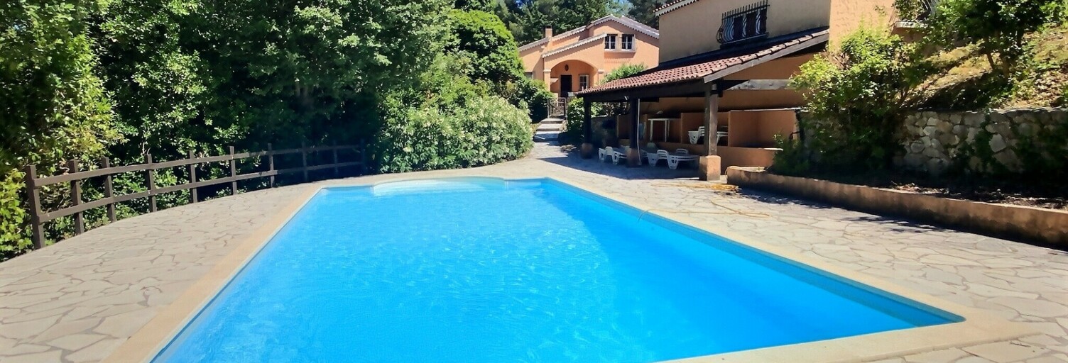 Maison 7 Pièces 220 m² à vendre à La Cadière-d'Azur (83740)