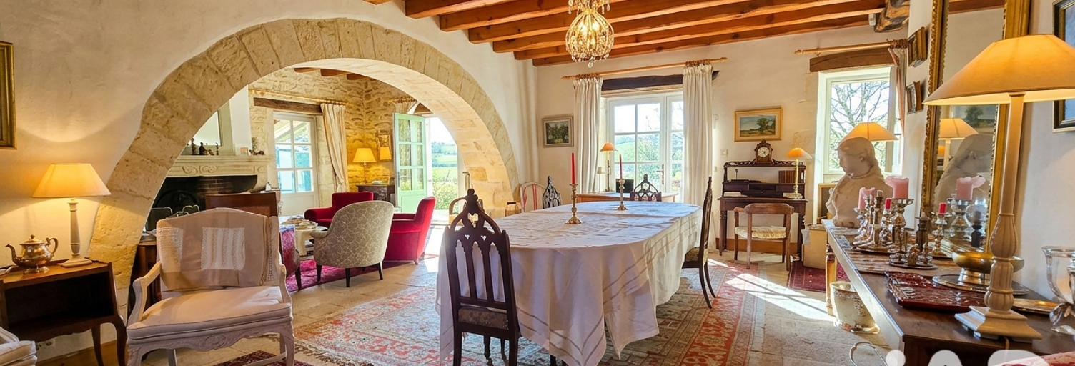 Maison 8 Pièces 341 m² à vendre à Niort (79000)
