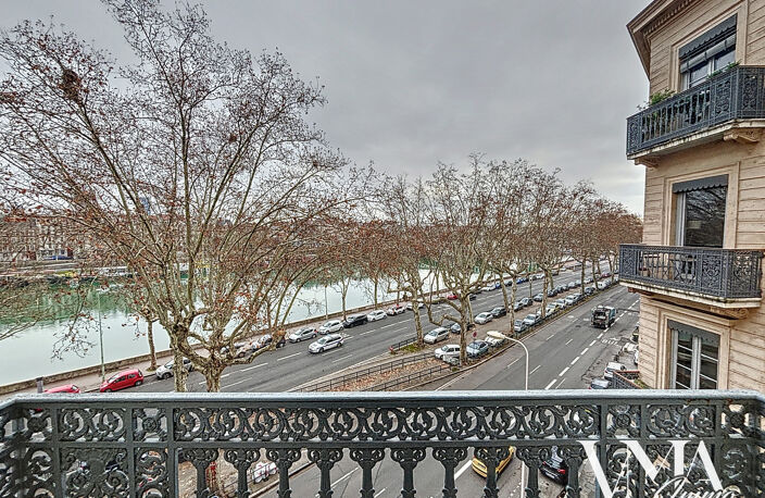 Magnifique T4 haussmanien quai jules courmont 69002 LYON — photo 3