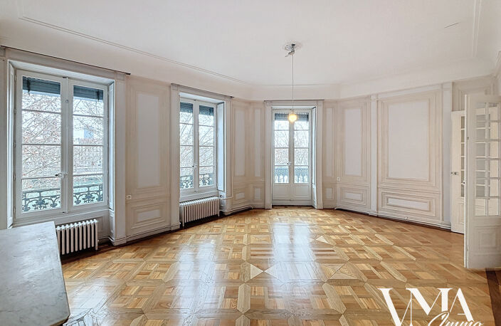 Magnifique T4 haussmanien quai jules courmont 69002 LYON — photo 5