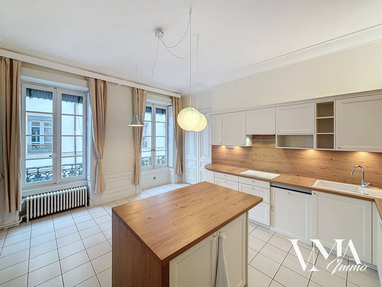 Magnifique T4 haussmanien quai jules courmont 69002 LYON — photo 1