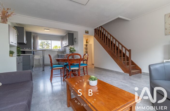 Vente Maison de ville 4 pièces — photo 2