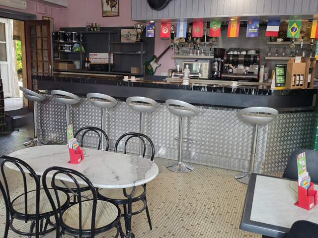 Vente Boutique/Local commercial 355 m&sup2; — photo du bien