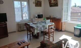Immeuble  343 m² à vendre à Gençay (86160)