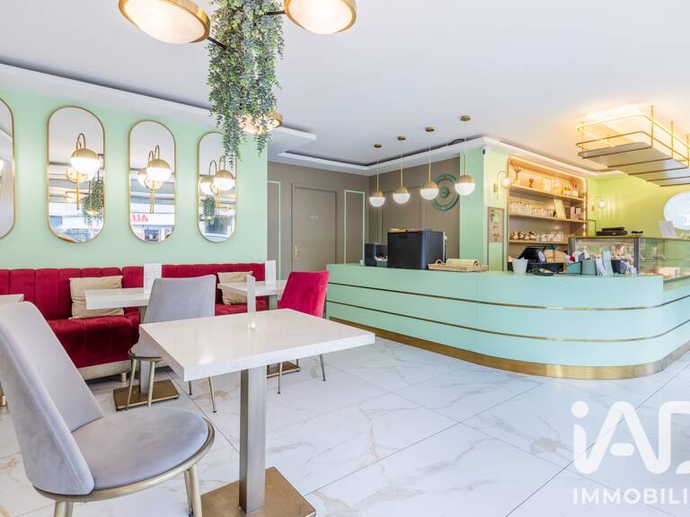 Vente Local commercial 75 m&sup2; — photo 1