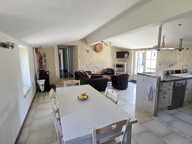 Propriété de charme en pierres avec maison d'amis, piscine chauffée et garage — photo 2