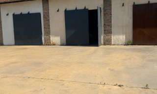 Garage  54 m² à vendre à Bollène (84500)