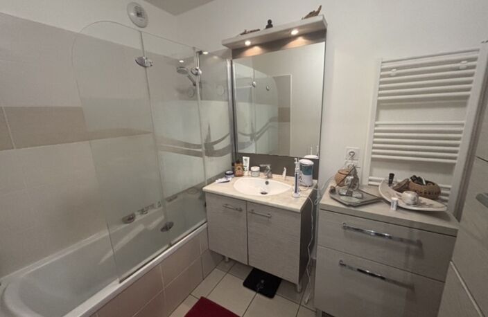 Vente appartement 3 pièces 64 m² Saint-Priest (69800) — photo 5