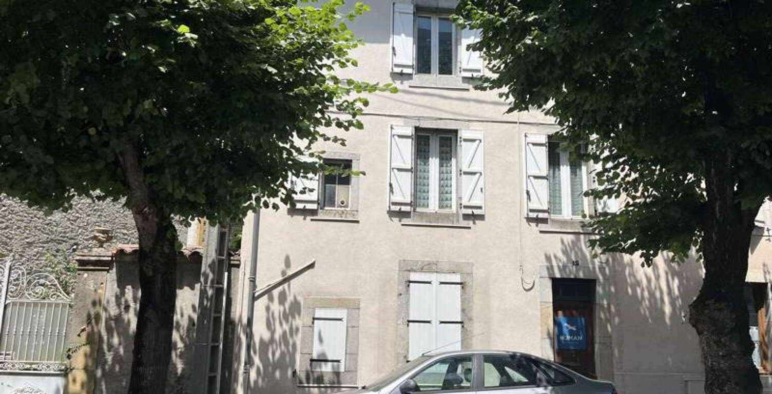 Maison de ville de 8 pièces principales — photo 1