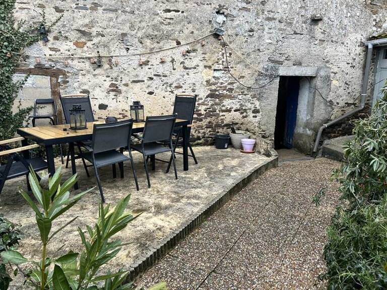 Charentaise de 4 pièces principales — photo 1