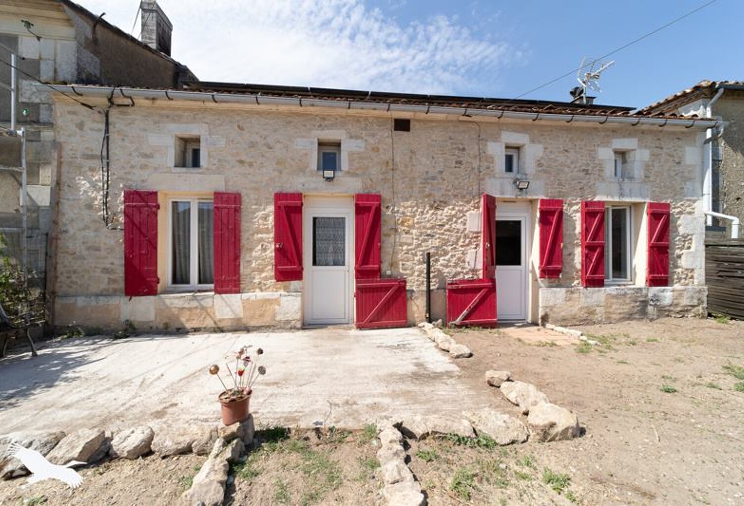 Vente maison 4 pièces 114 m² Montendre (17130) — photo 1