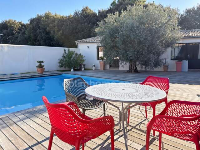 Maison à vendre 7 pièces RIVEDOUX PLAGE (17) — photo du bien