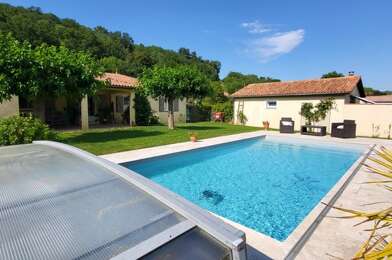 Maison 7 pièces 332800 €