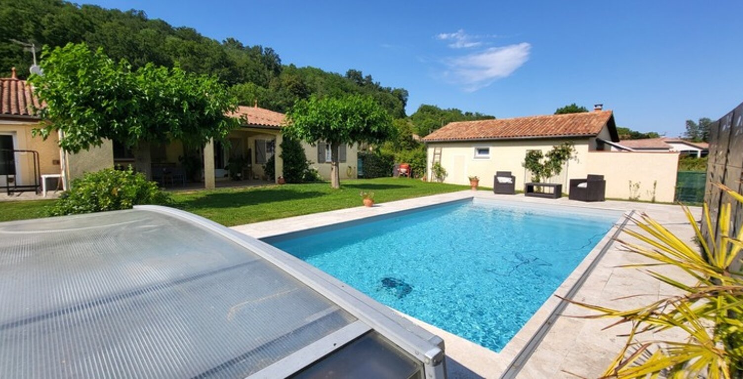 Maison contemporaine de 188 m² – Plain-pied – 5 chambres – Piscine – Terrain de 2 192 m² — photo 1