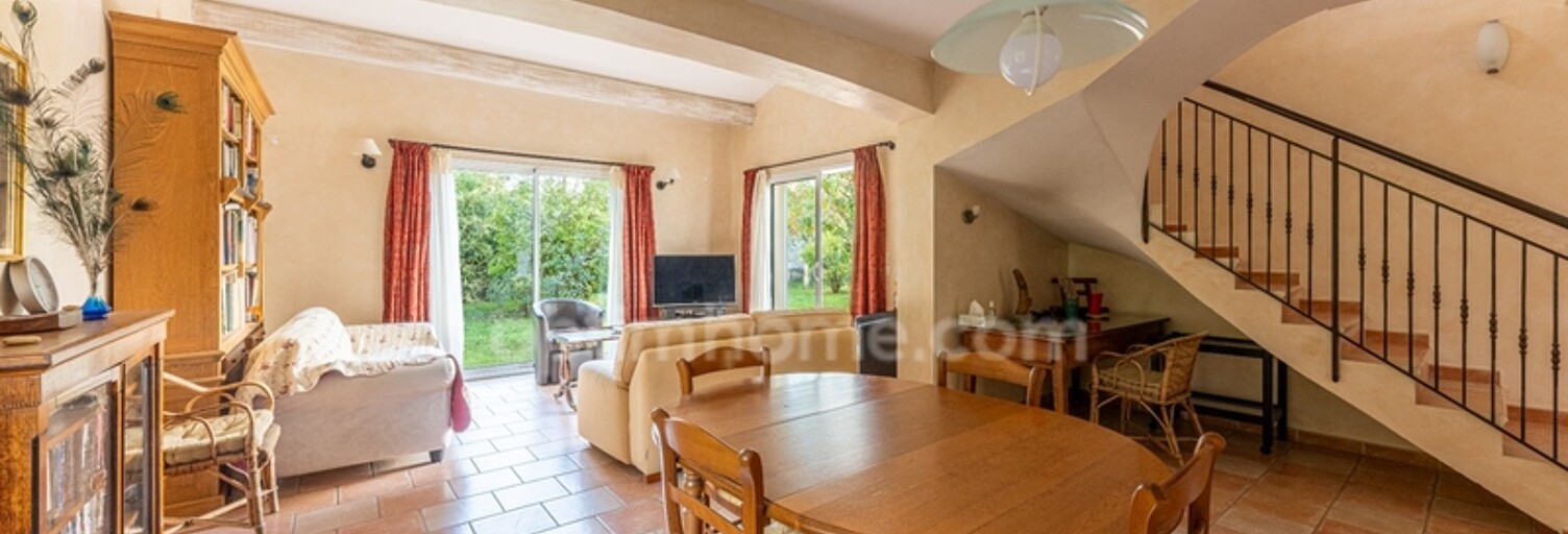 Maison 4 Pièces 119 m² à vendre à Estoublon (04270)