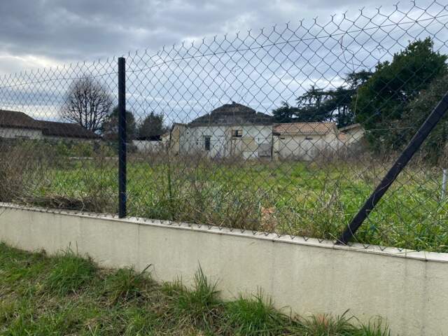 Terrain à bâtir à Daignac (33420) — photo du bien