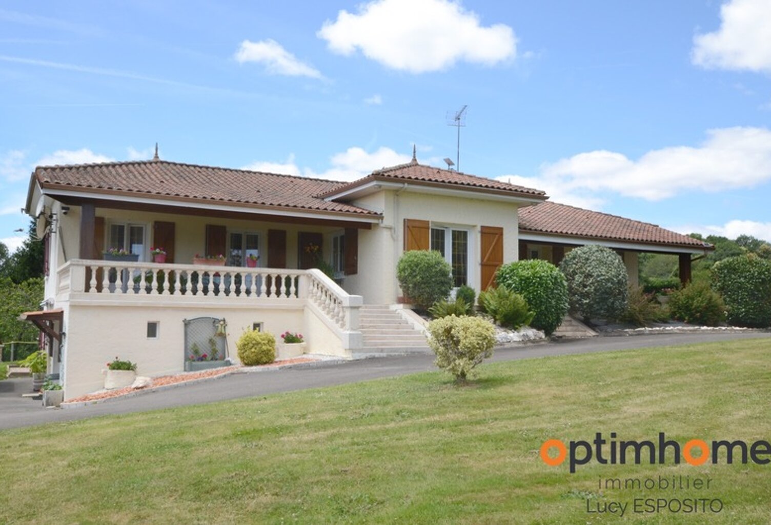 🏡 Propriété exceptionnelle avec étang privé sur plus de 1,7 hectare – Mazerolles, Charente 🌳🦆 — photo 1