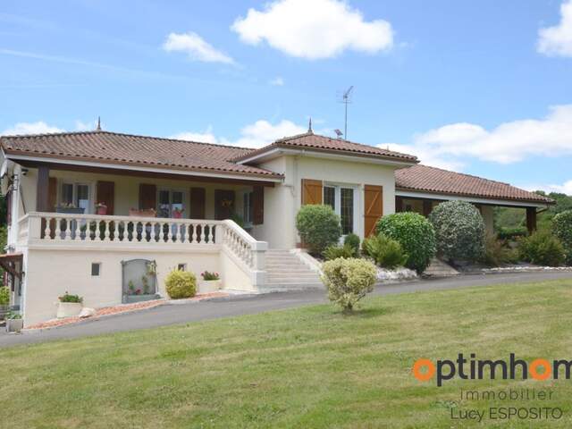 🏡 Propriété exceptionnelle avec étang privé sur plus de 1,7 hectare – Mazerolles, Charente 🌳🦆 — photo du bien