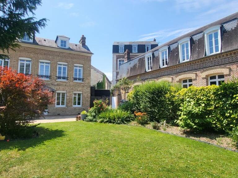 ELBEUF Centre : Propriété 272 m² avec bâtiment Pro 220 m², Jardin 800 m², 6 CH & 4 Gges ! Exceptionnel — photo 1