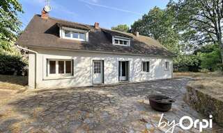 Maison 5 Pièces 141 m² à vendre à Lapeyrouse (63700)