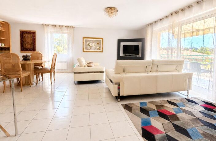 Appartement À Vendre — photo 2
