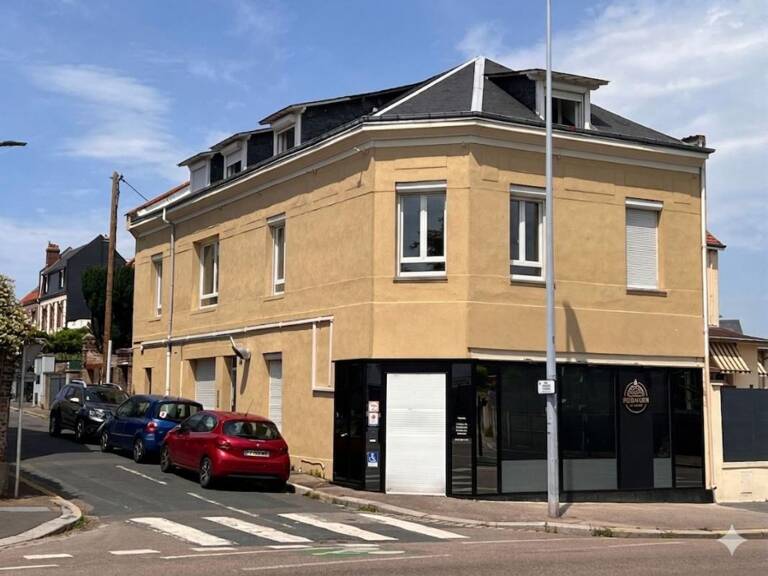 IMMEUBLE de Rapport à SANVIC À Vendre — photo 1