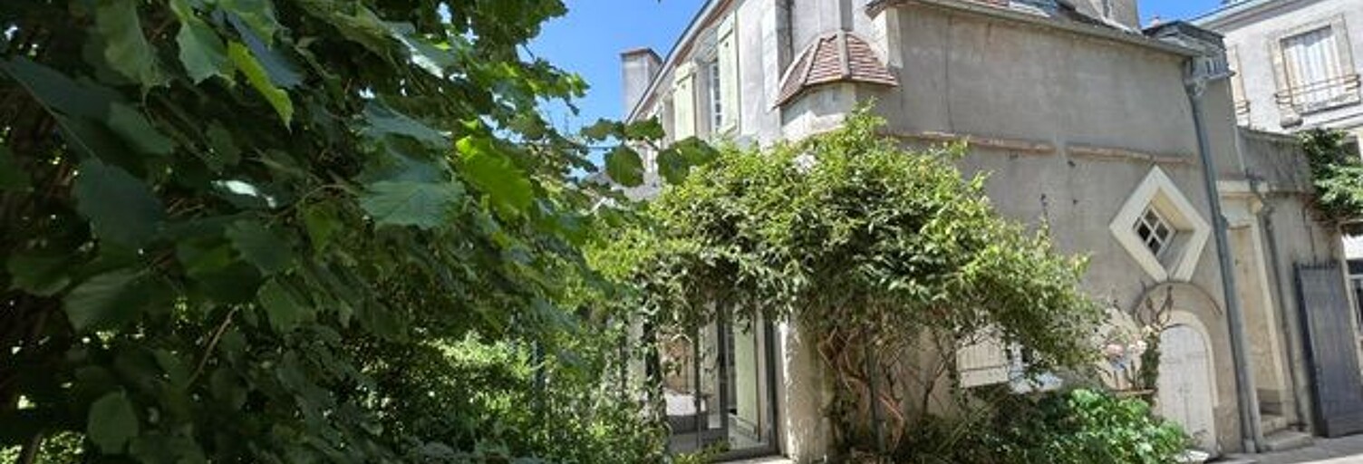 Maison 11 Pièces 215 m² à vendre à Cosne-Cours-sur-Loire (58200)