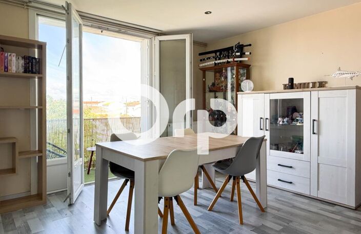 Appartement T3 bis avec balcon et garage — photo 2