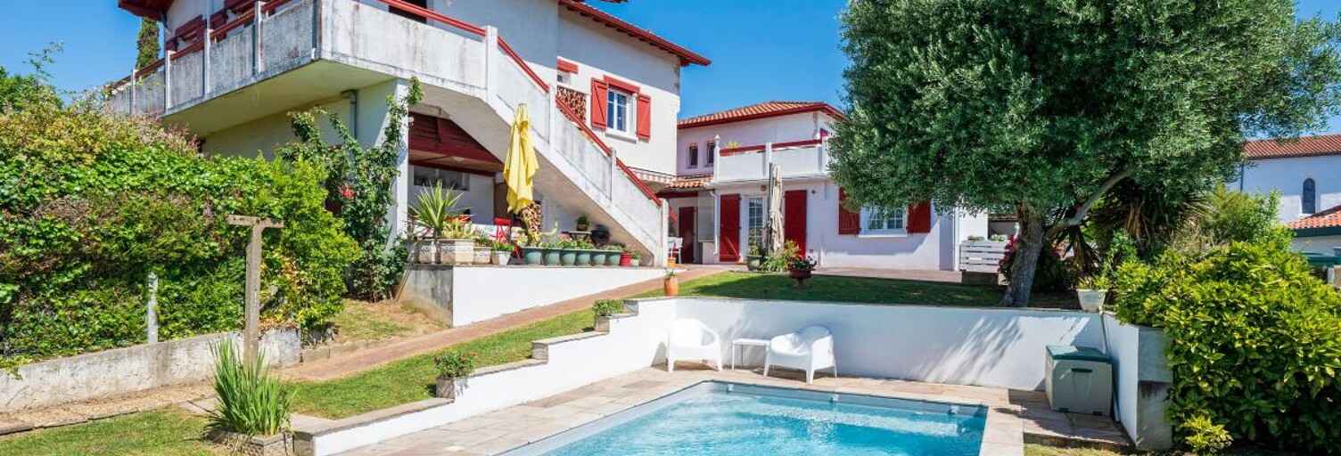Maison 7 Pièces 233 m² à vendre à Urcuit (64990)