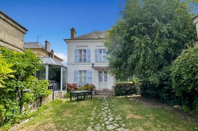 Maison 8 pièces 399900 €