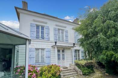 Maison 8 pièces 399900 €