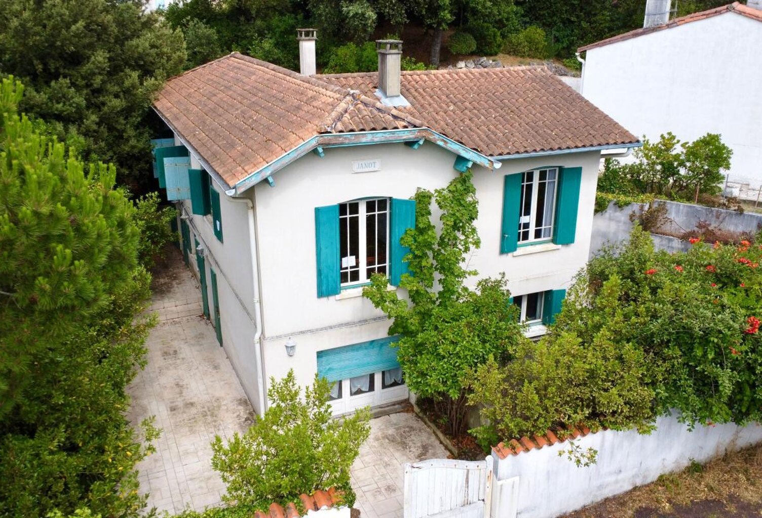 Villa ancienne avec beaucoup de cachet plages à pied 5 pièces — photo 1