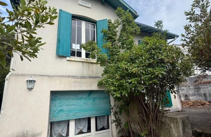 Villa ancienne avec beaucoup de cachet plages à pied 5 pièces — photo 2