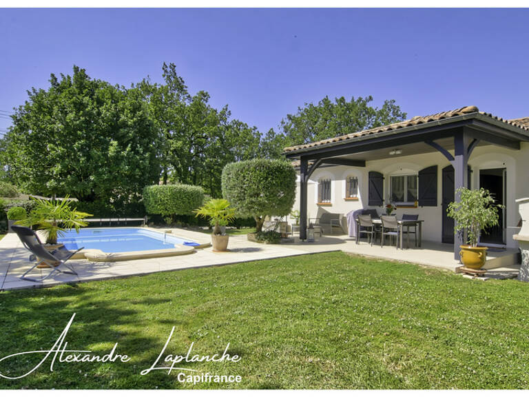 Dpt Tarn et Garonne (82), Maison de plain-pied parfaitement entretenue, au calme, avec piscine, garage et commerces accessibles à pied, à SAINT ETIENNE DE TULMONT — photo 1