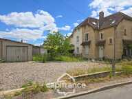 IMPHY (58) - Duplex 75 m² à rénover - Accès privatif, garage et cour — photo 3