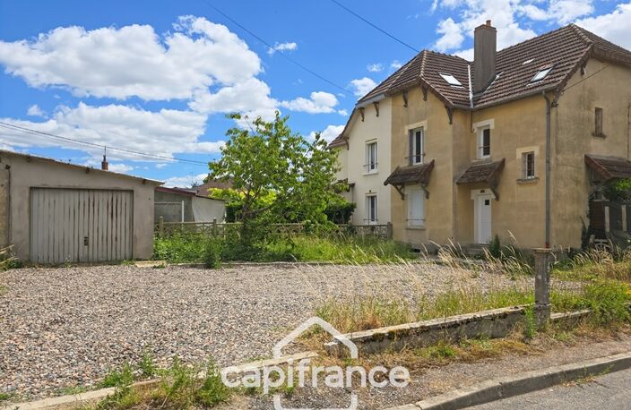 IMPHY (58) - Duplex 75 m² à rénover - Accès privatif, garage et cour — photo 3