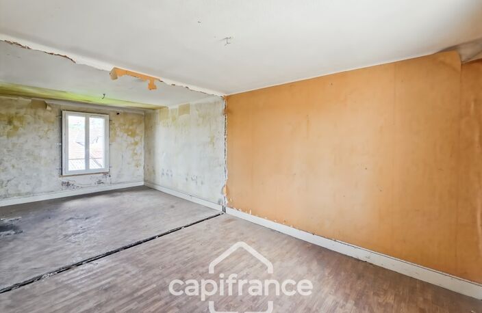 IMPHY (58) - Duplex 75 m² à rénover - Accès privatif, garage et cour — photo 4