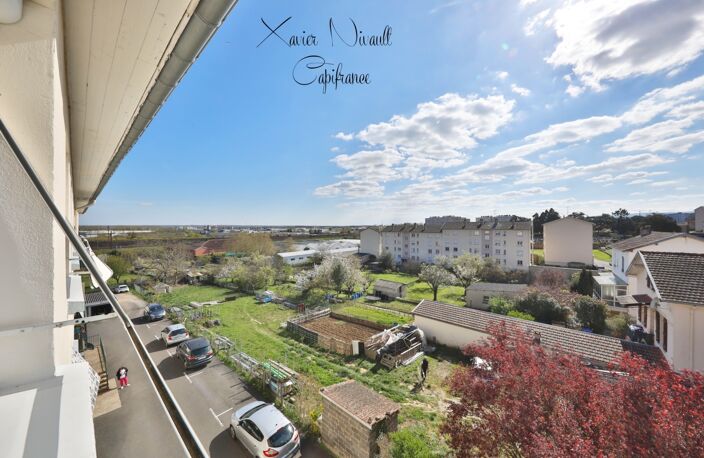 Appartement à vendre 4 pièces MACON (71) — photo 2