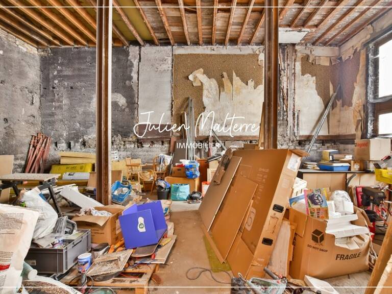 SAINT ETIENNE (42) - Plateau brut à aménager dans petite copropriété, rue Désiré Claude — photo 1