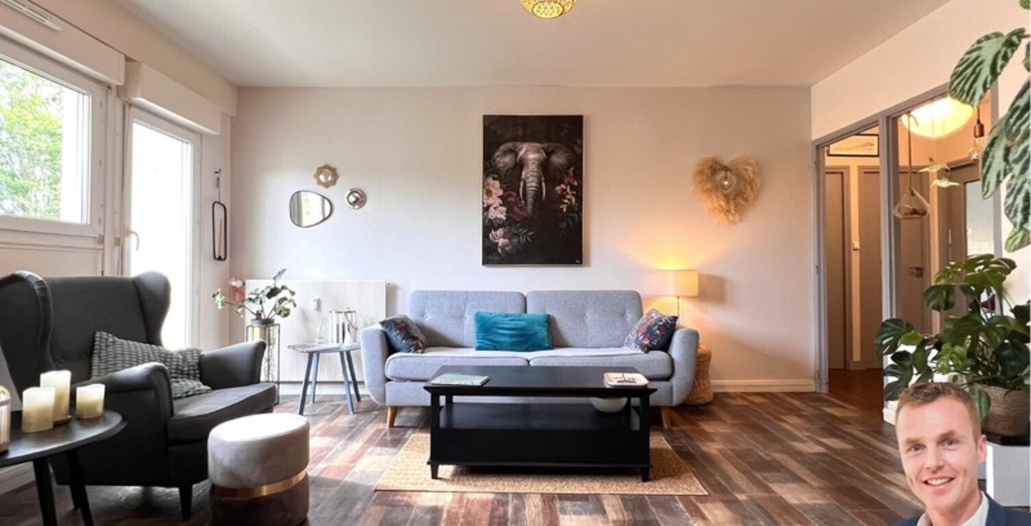 Appartement à vendre situé au dernier étage, de type 4, d’une surface habitable de 78 m², avec 3 balcons — photo 1