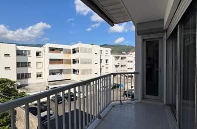 T2 - 45 m2 - Hyper centre SAINT DENIS — photo du bien