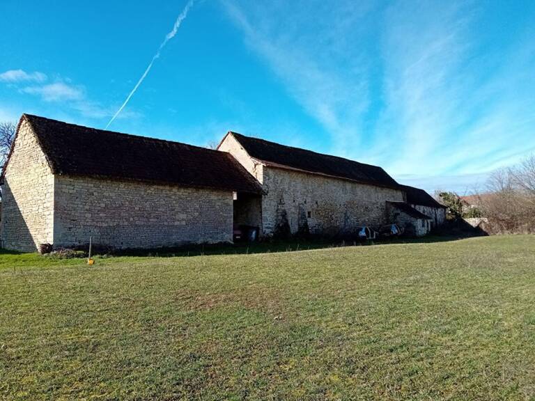 Grange 280M²  permis de construire terrain 1800m² — photo 1